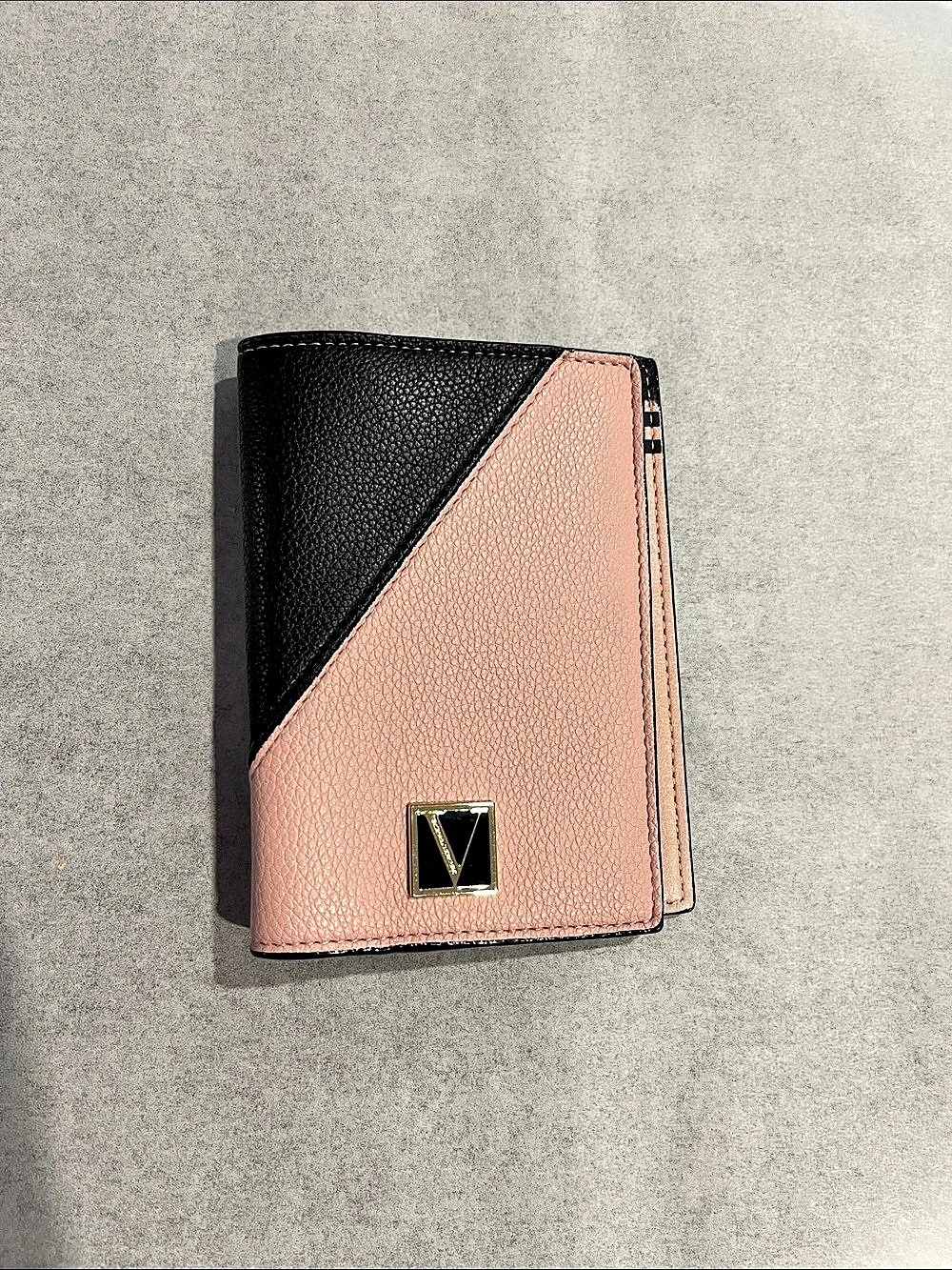Victoria's Secret Color Block Passport Holder in Pink & Black